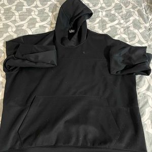 Black Nike Hoodie. Good Condition. No damage. Highly Comfortable.